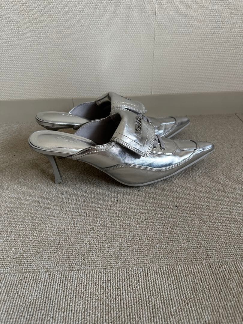 YELLO スニーカーミュール　シルバー