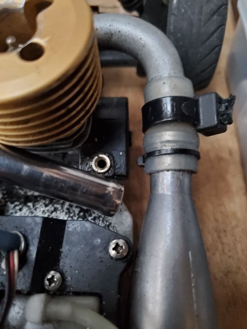 エンジンラジコンカー(セット)