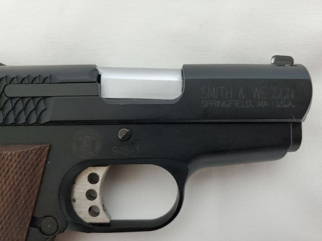 KSC M945 コンパクト 3インチ ブラックフィニッシュ　予備マガジン付き