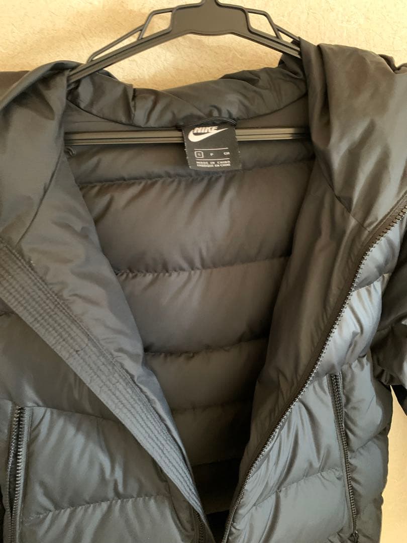 Nike フード付き ブラックダウンジャケット S