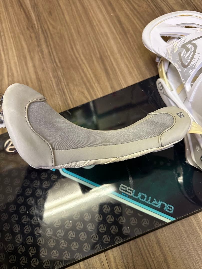 スノーボードBURTON153cm ビンディング BURTON レディースM