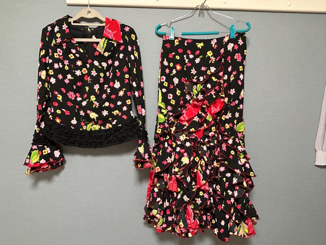 3/14まで限定値下げ フラメンコドレス 花柄 黒