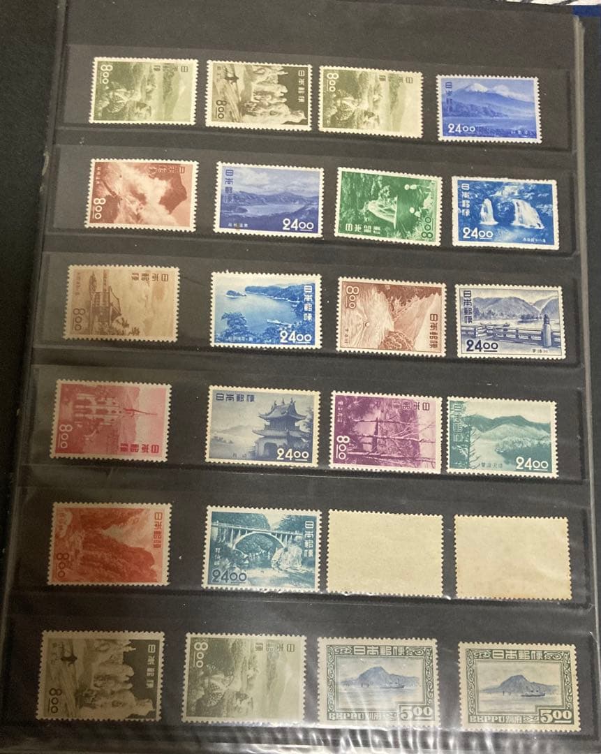 メ*オ様 銭単位！未使用　普通品から美品 ４００枚以上 ぎっしりアルバムごと