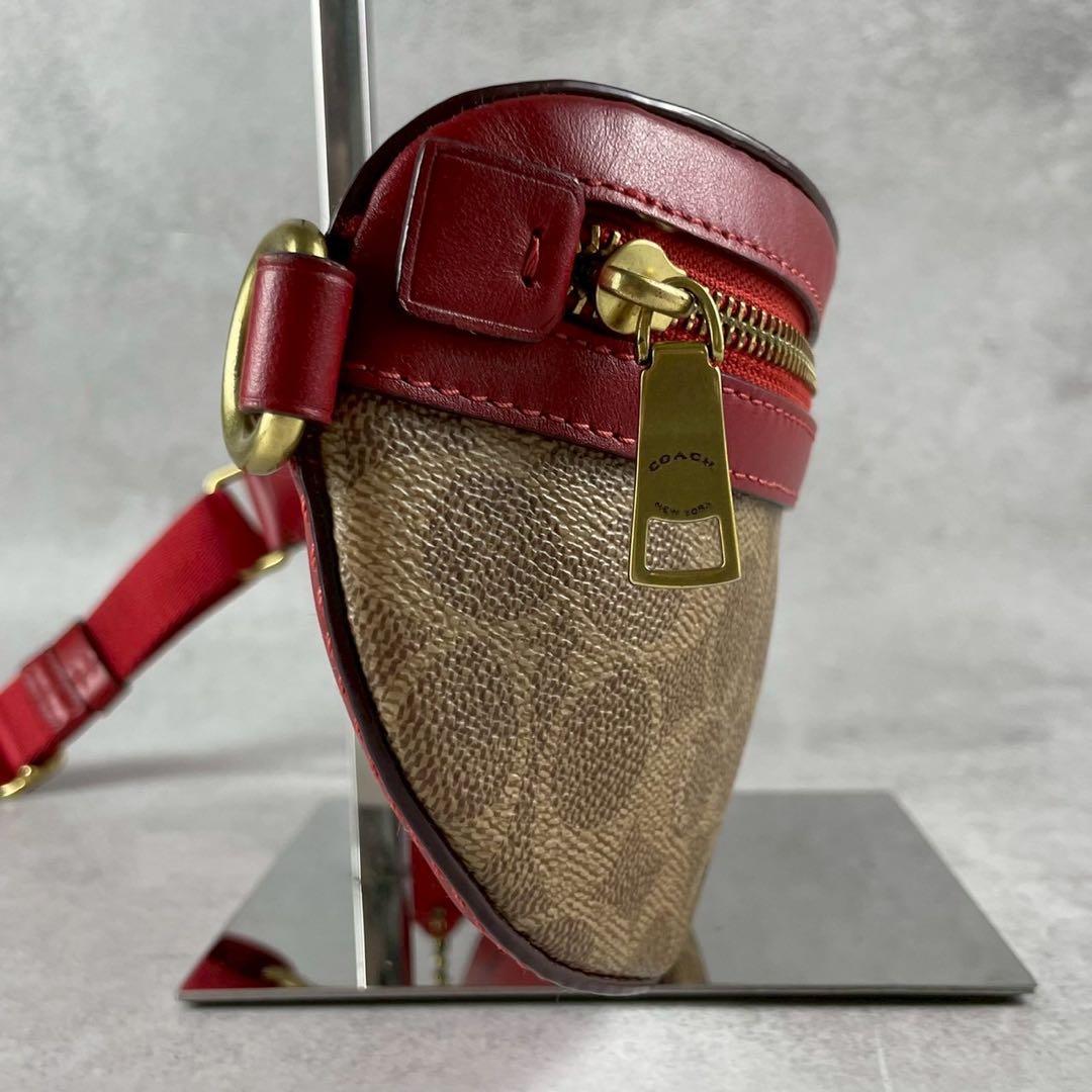 ✨稀少✨美品✨コーチ　ボディバッグ　ショルダー　レキシー　コラボ　シグネチャー