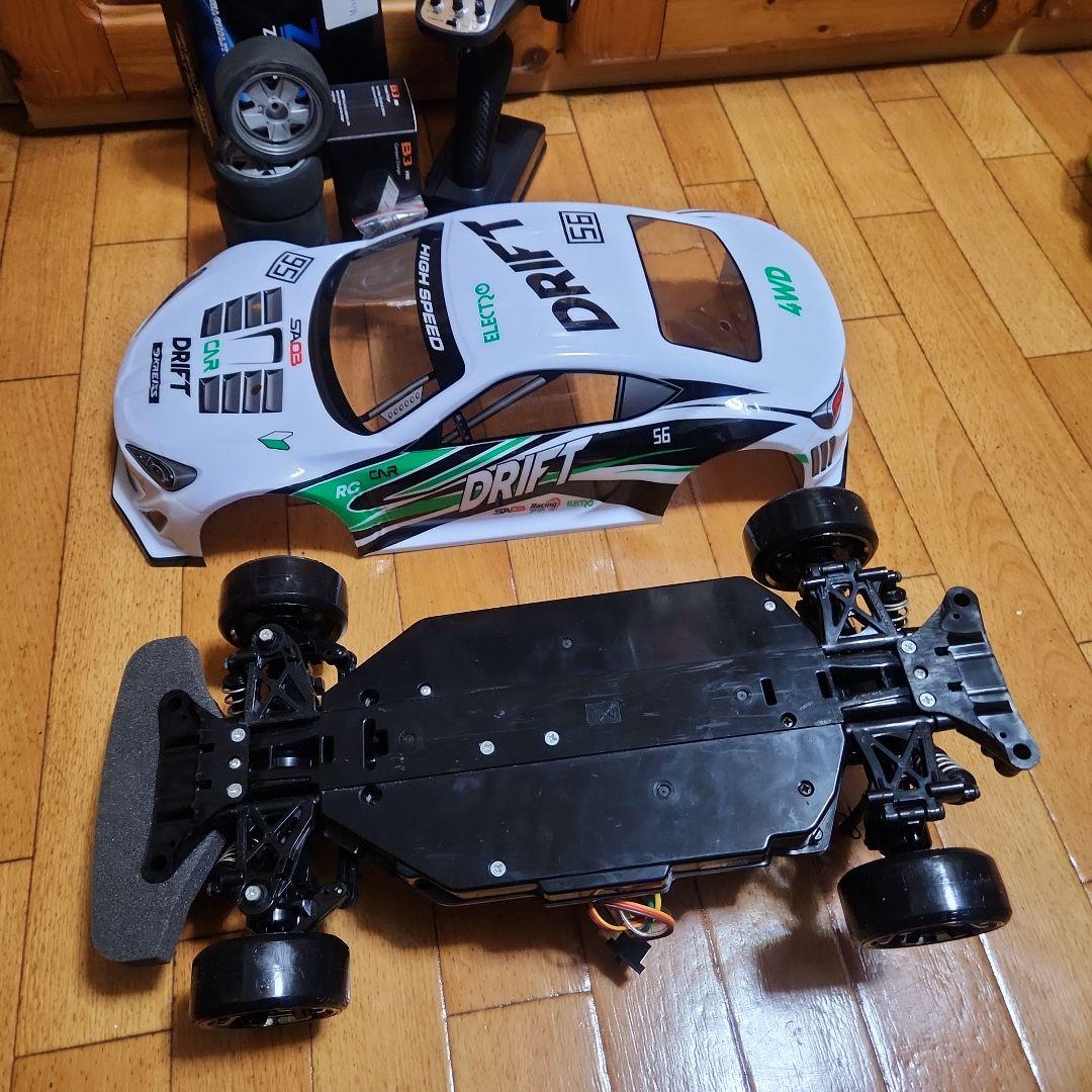 タミヤ ドリフト ラジコン フルセット　TT02 白　86　ボディ　　　tt01