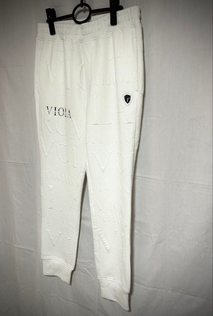 【新品未使用】ヴィオラルモーレ　総柄セットアップ　VIOLA rumore 白