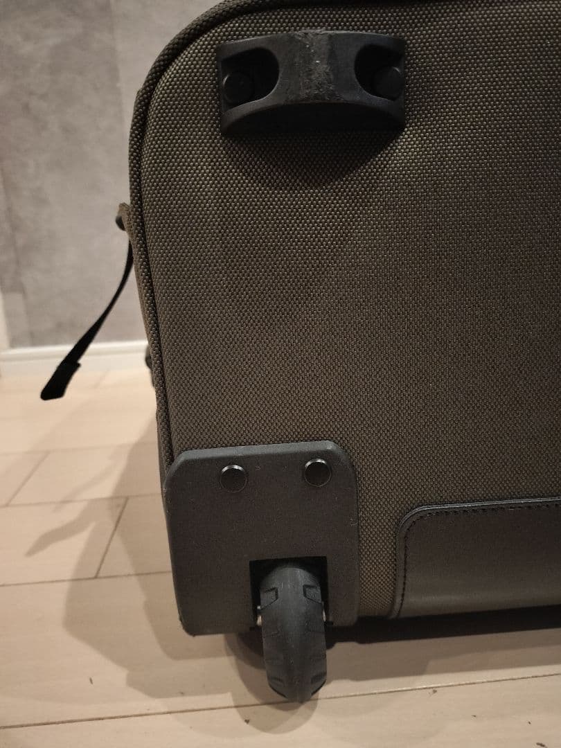 【美品】無印良品 撥水ソフトキャリーケース 40L　カーキ色　オシャレ