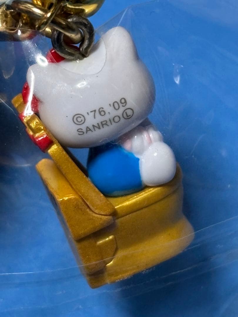 ご当地キティ 刈谷ハイウェイオアシス限定　デラックストイレ 根付け