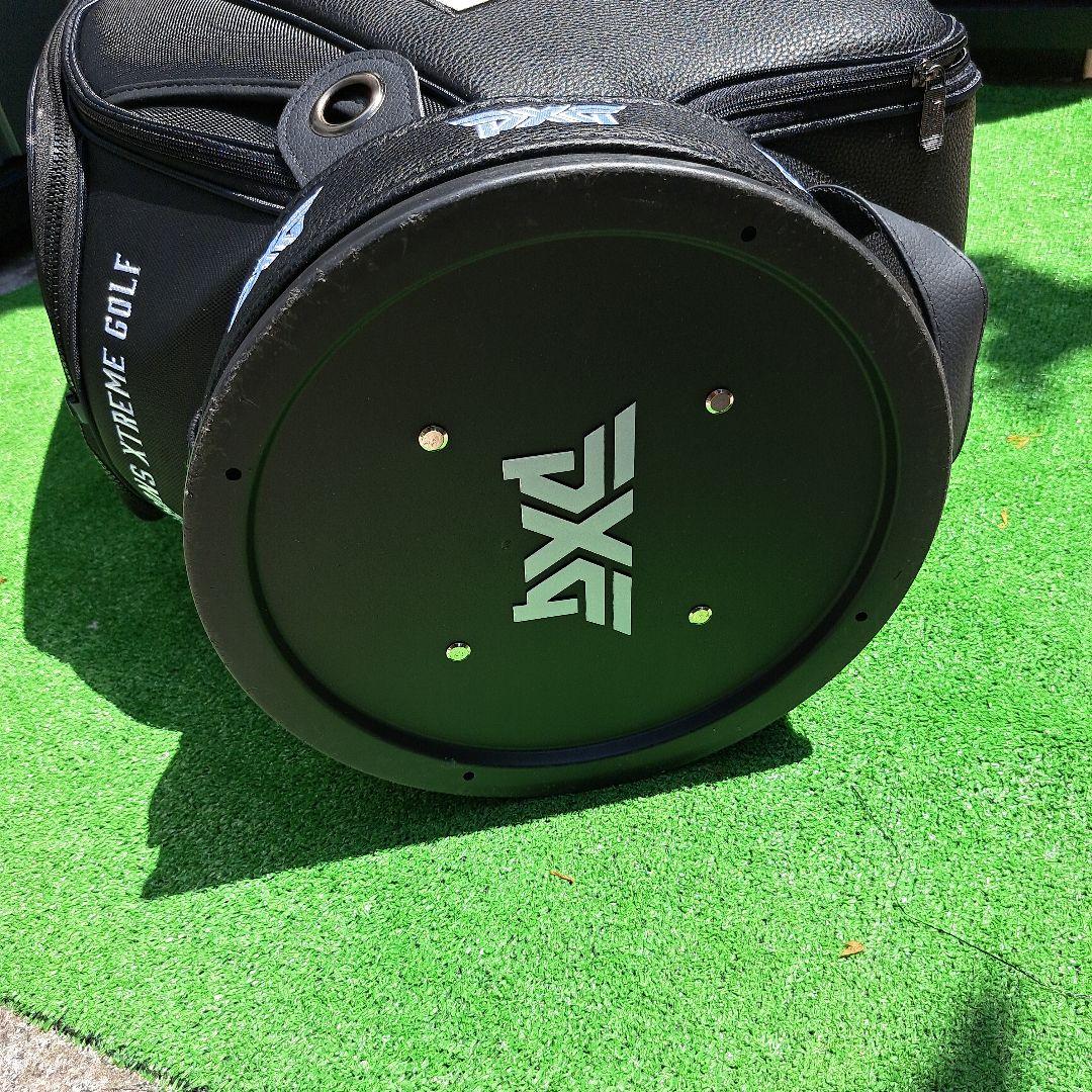 未使用に近い　PXG ブラック キャディバッグ