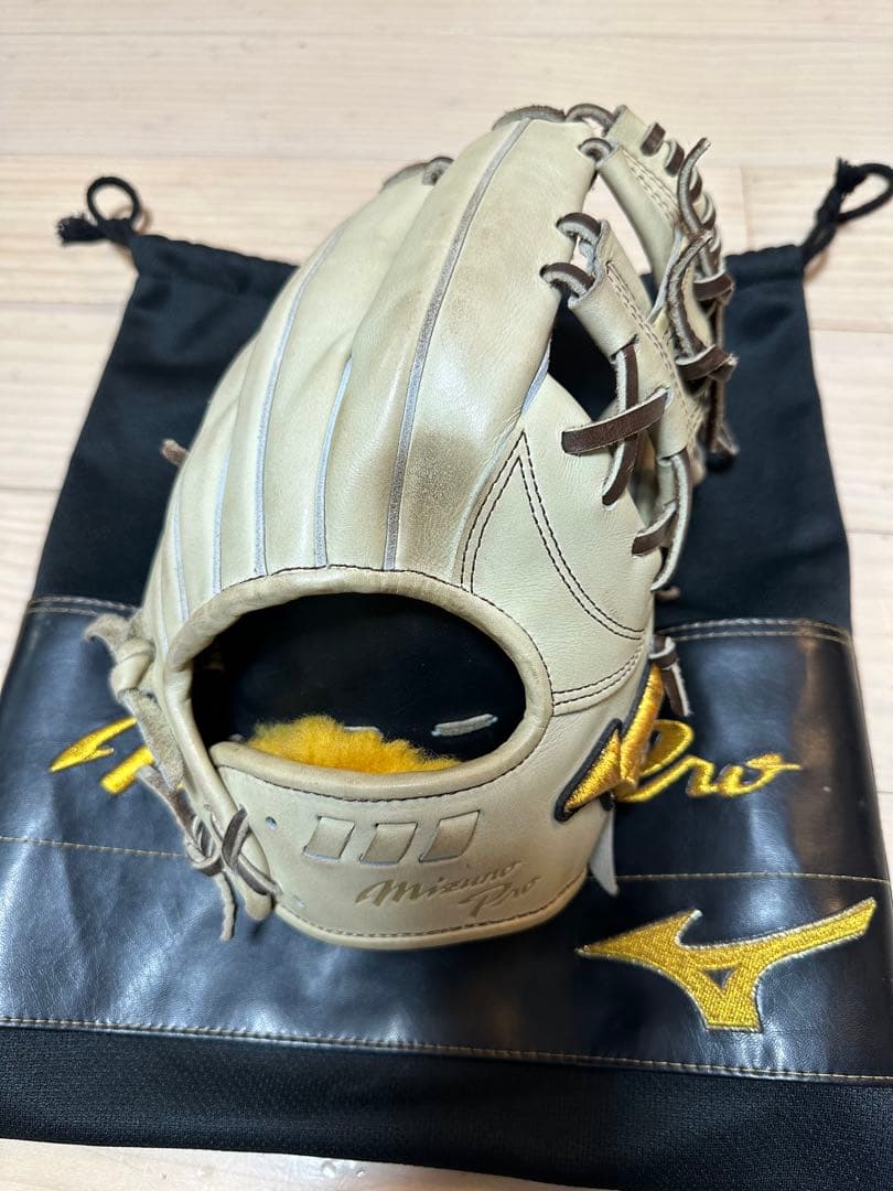 ニックさん専用　　ミズノプロ 硬式用 グラブ　内野手用　グローブ　高校野球対応