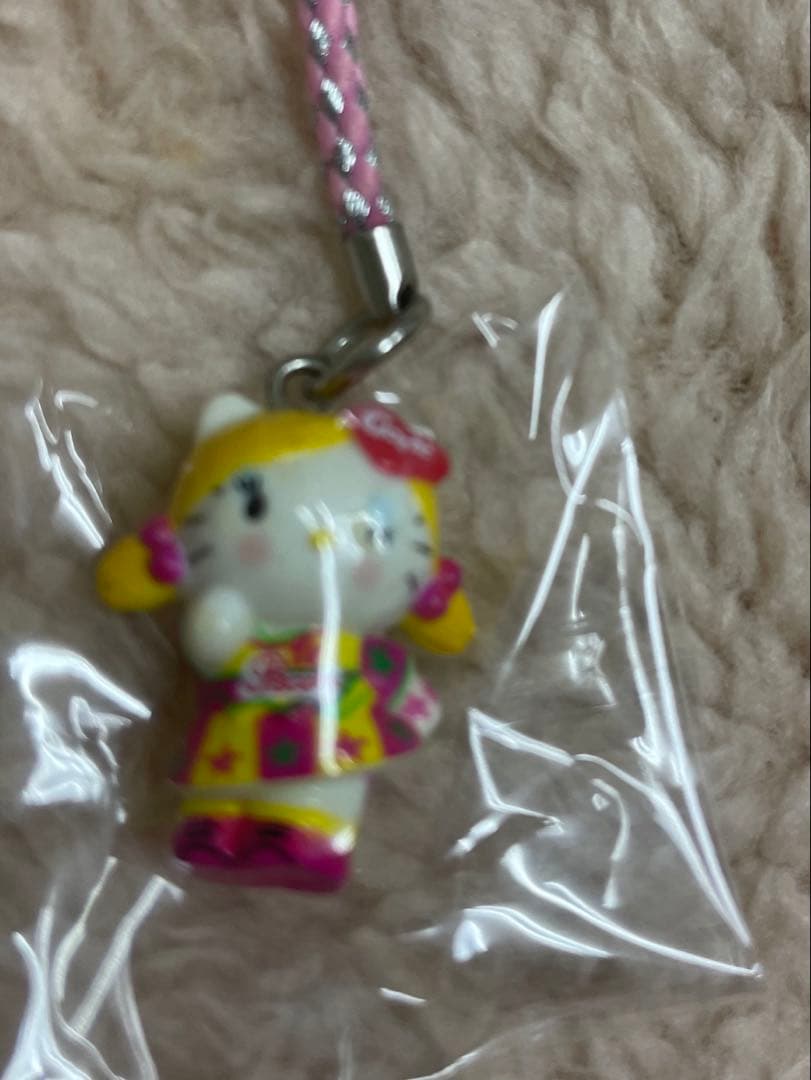 レア！ご当地キティ　キティちゃんゴリエコラボ根付け2個セット