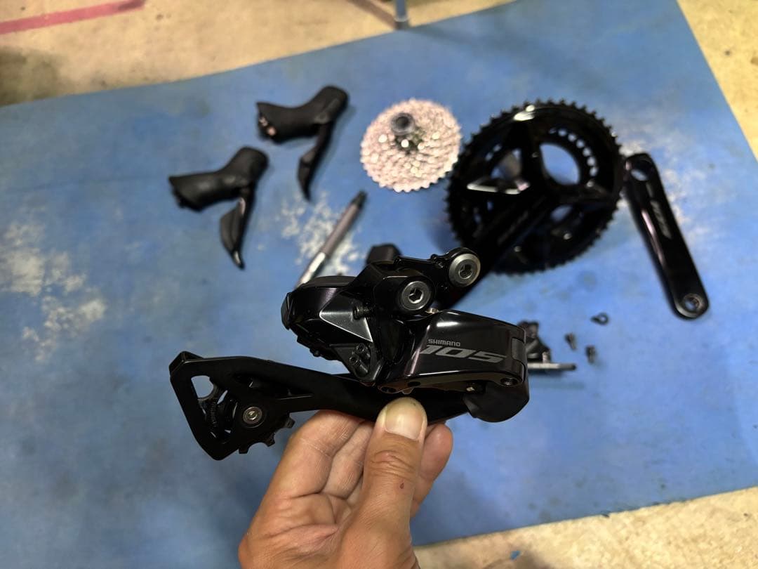 シマノ 105 Di2 12速 油圧ディスク グループセット 中古 作動確認済み