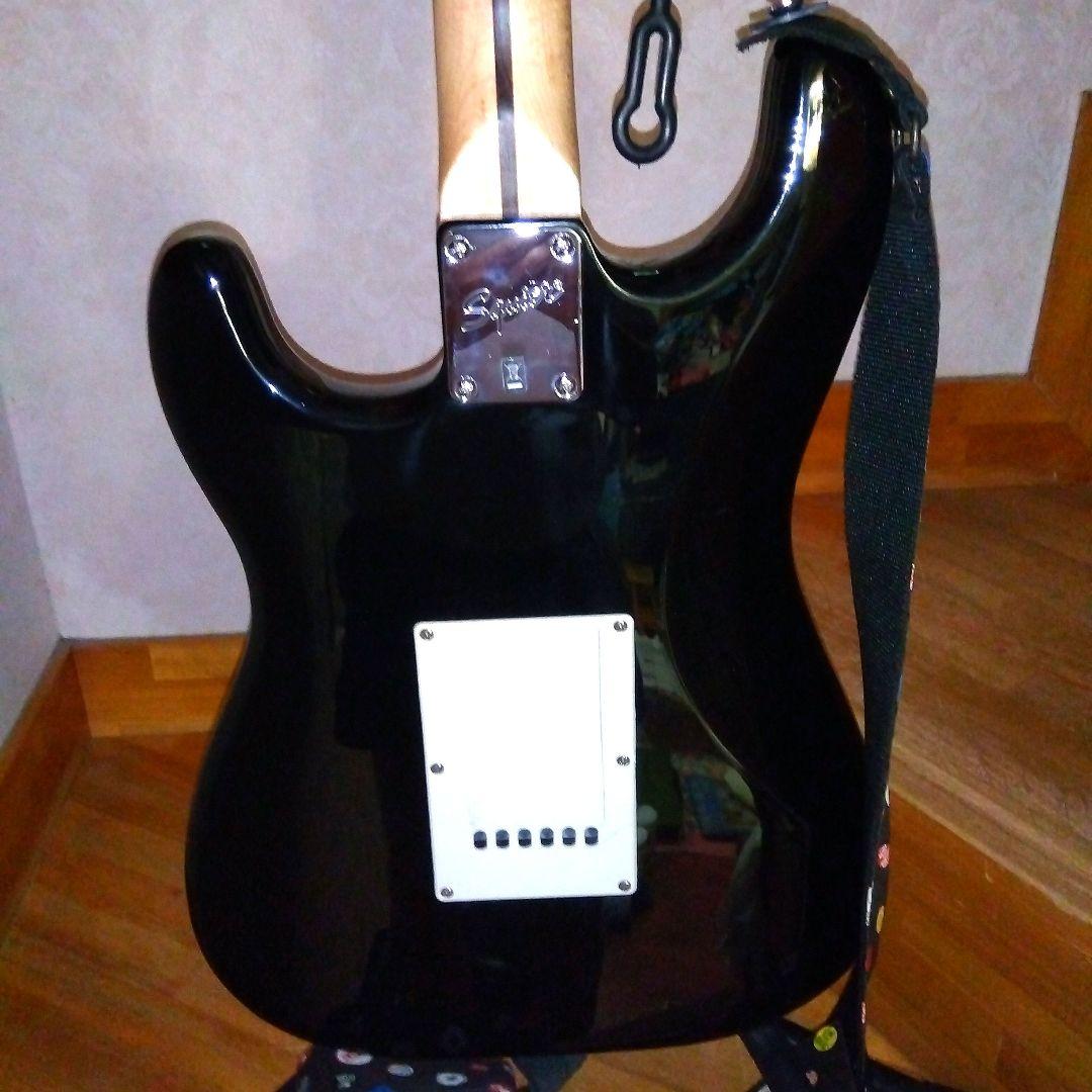 フェンダー スクワイア　ストラト美品　ショルダーケース、ストラップ付