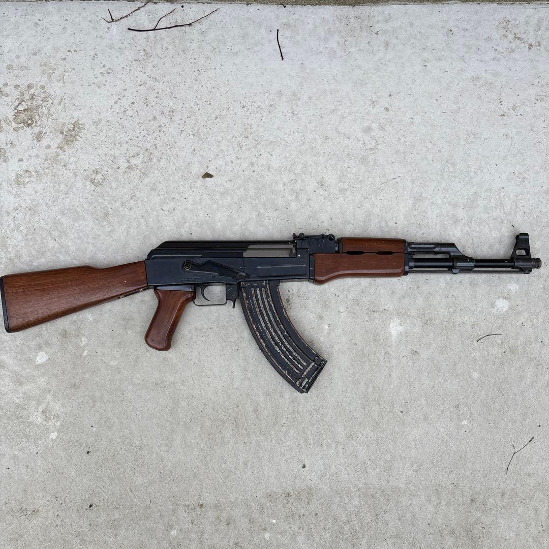 アサルトライフル 30連マガジン付き　ジャンク