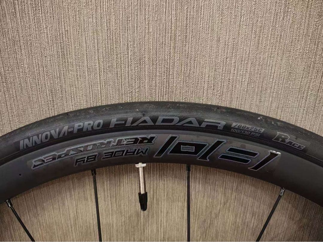 カーボンホイール 700C ディスクブレーキ用