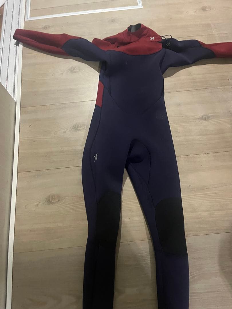 Hurley ADVANTAGE フルスーツ ネイビー/レッド