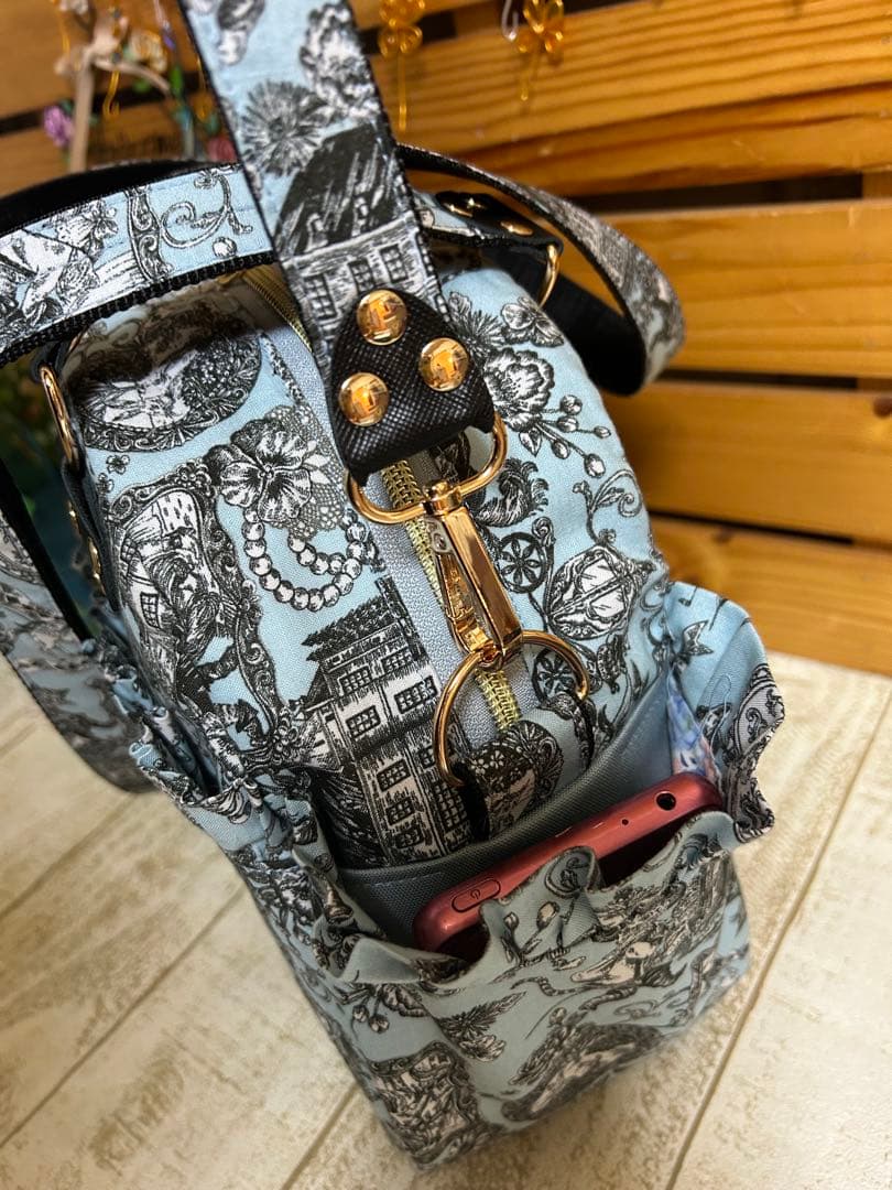 love♡kokka. 長靴を履いた猫　超レア生地　サイドpボストンバッグ