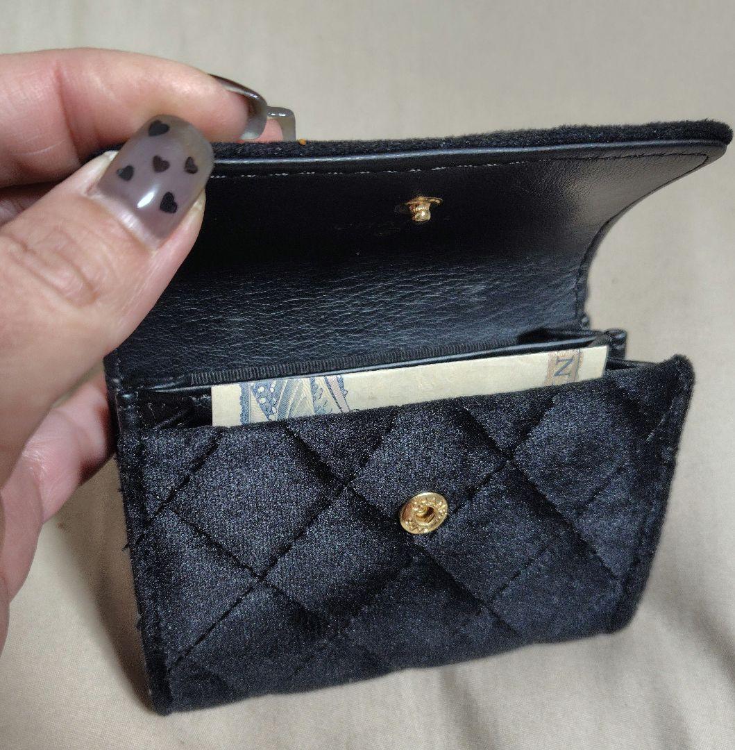 ♡CHANEL♡ ブラック キルティング 二つ折り財布✨美品✨