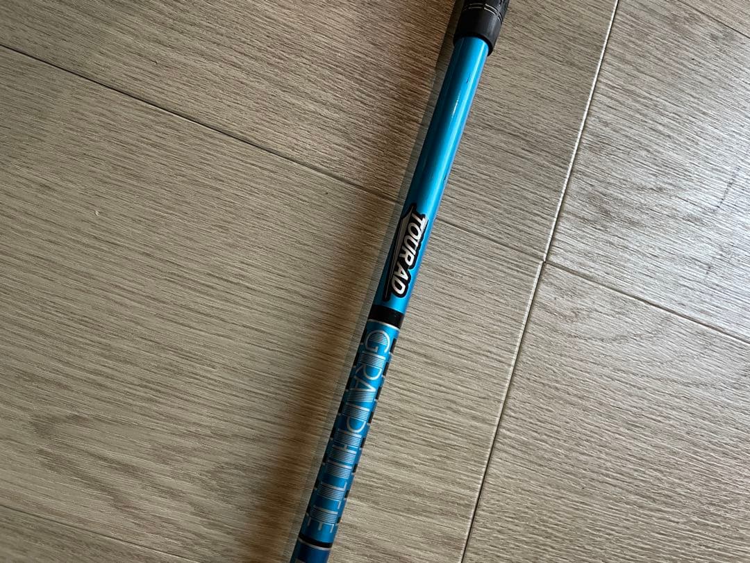 ツアーAD UB6X タイトリストスリーブ