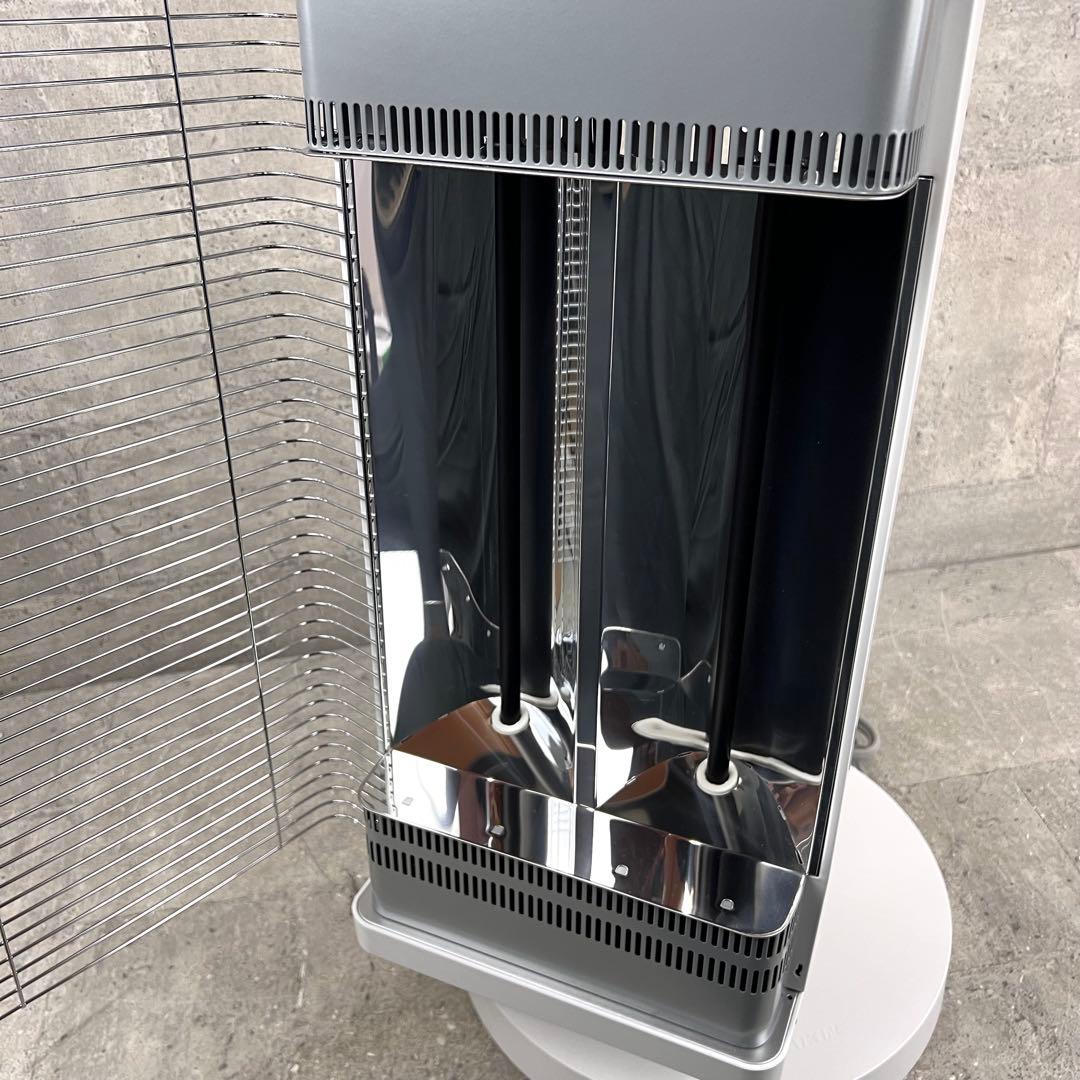 ダイキン 遠赤外線暖房機 ERFT11ZS-W 2023年製 セラムヒート