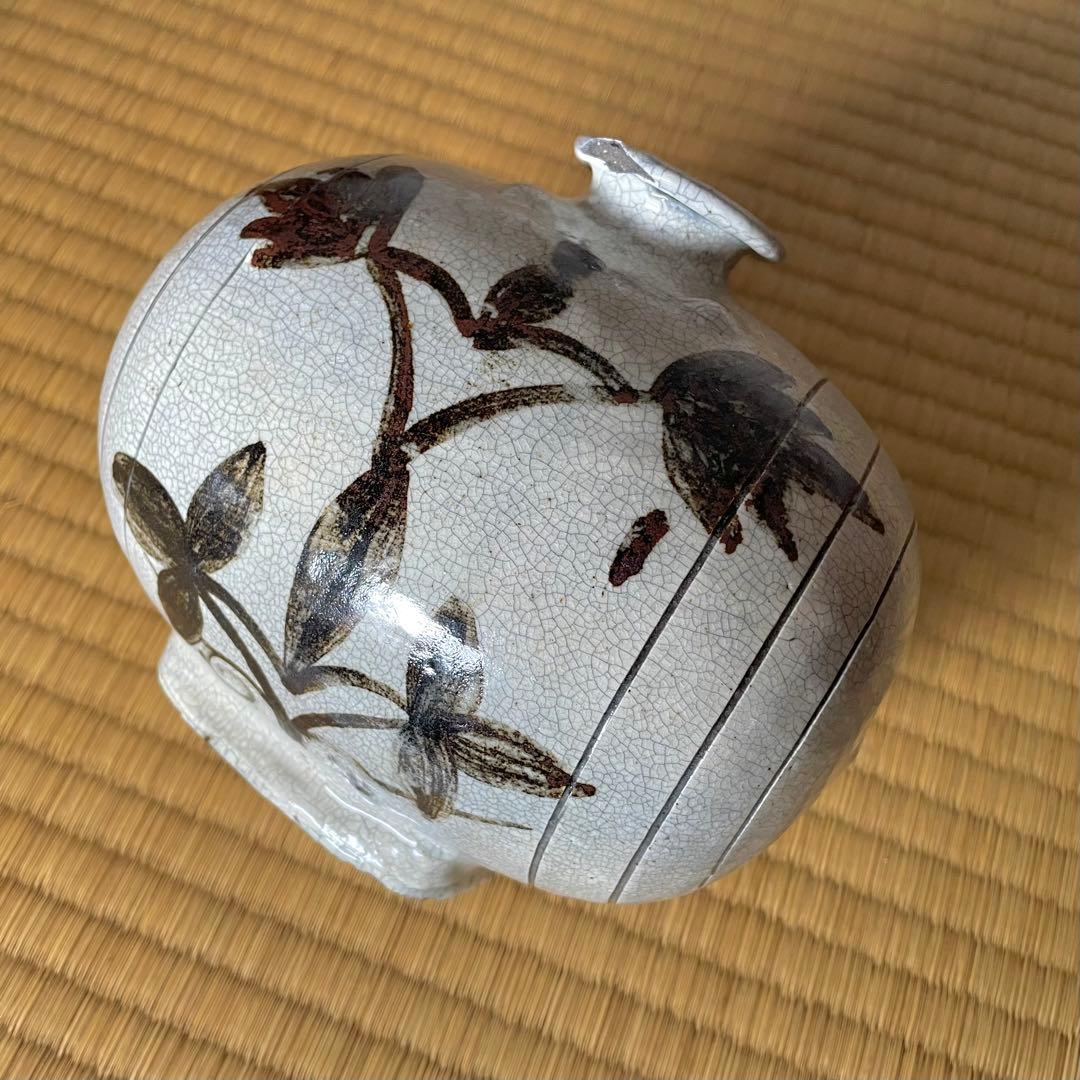 白磁鉄絵草花文俵壺 検) 李朝 朝鮮美術 韓国古美術 扁壺 時代物 鶏龍山