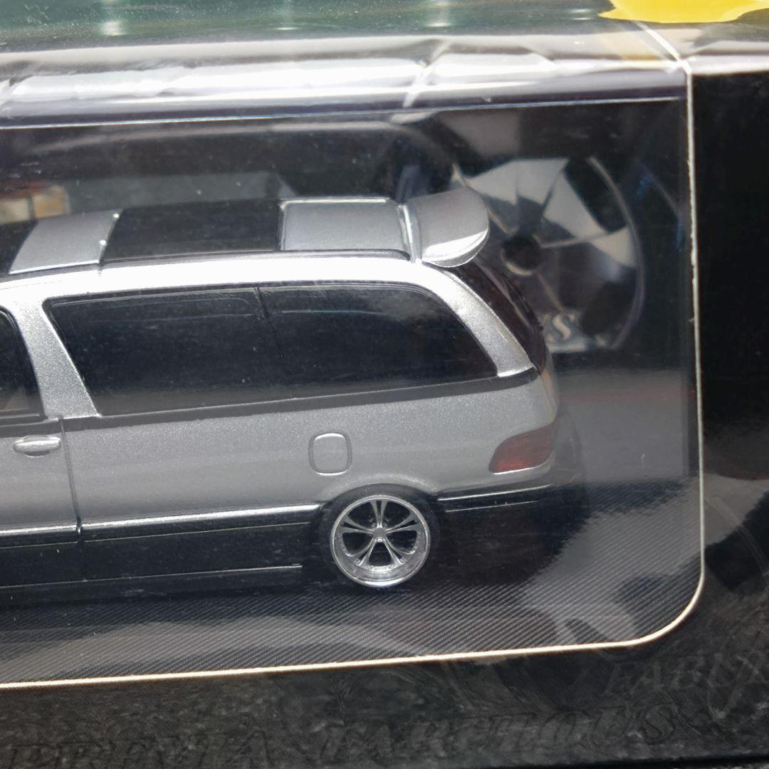【カスタム品】MORTAL 1/64 トヨタ エスティマ FABULOUS仕様