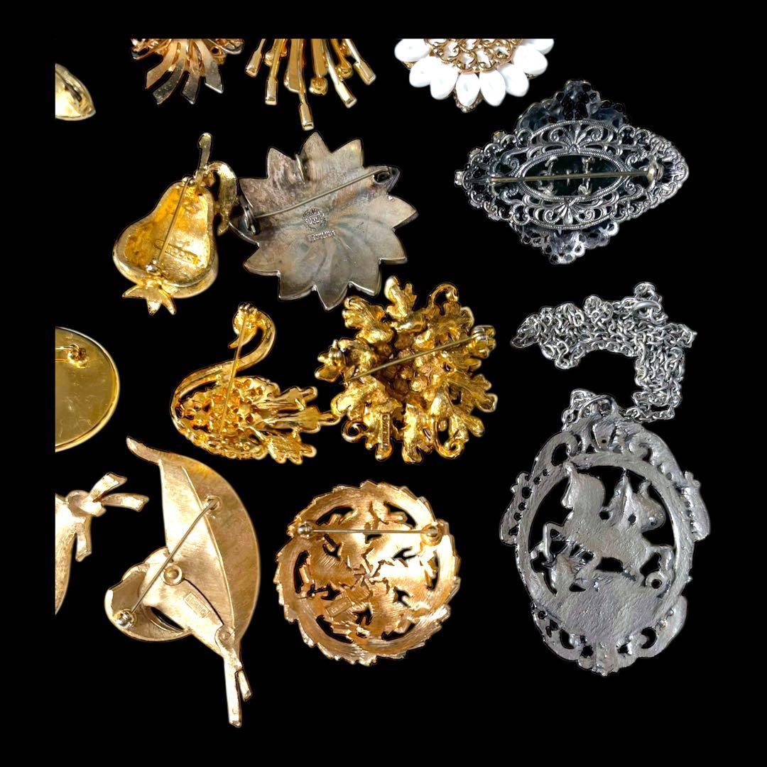 ☆2025年&2026年福袋☆ブラック&ゴールド系☆20点アクセサリーセット