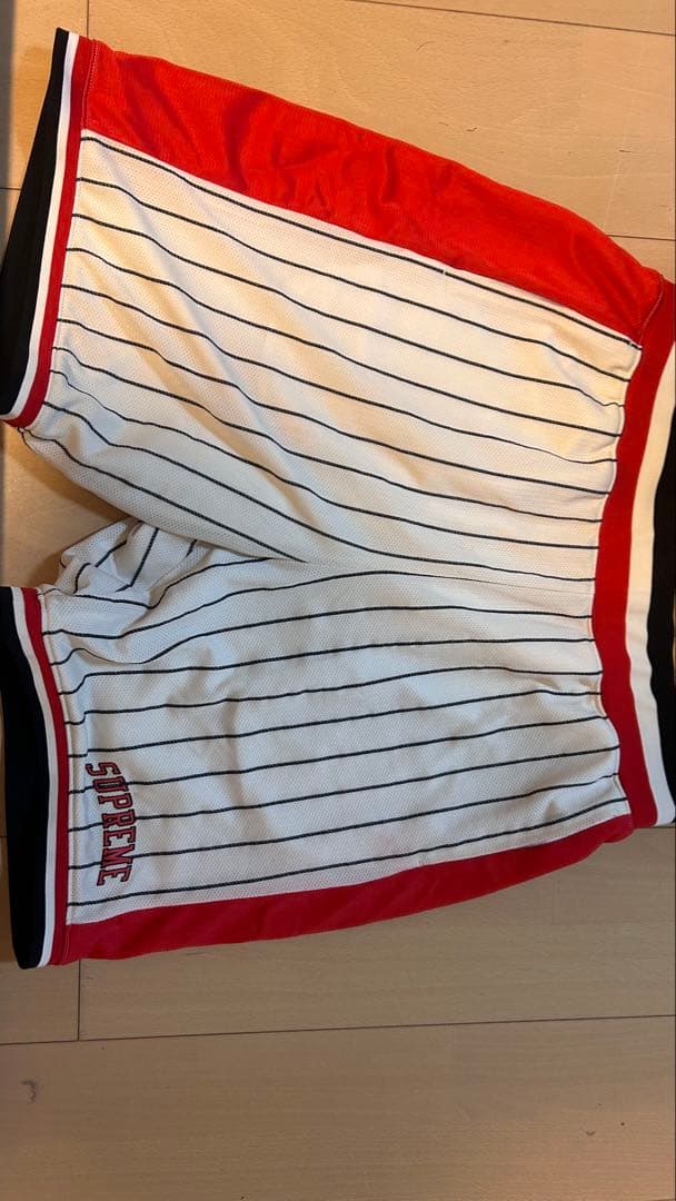 Supreme バスケットボール ショートパンツ ストライプ ロゴ入　　M