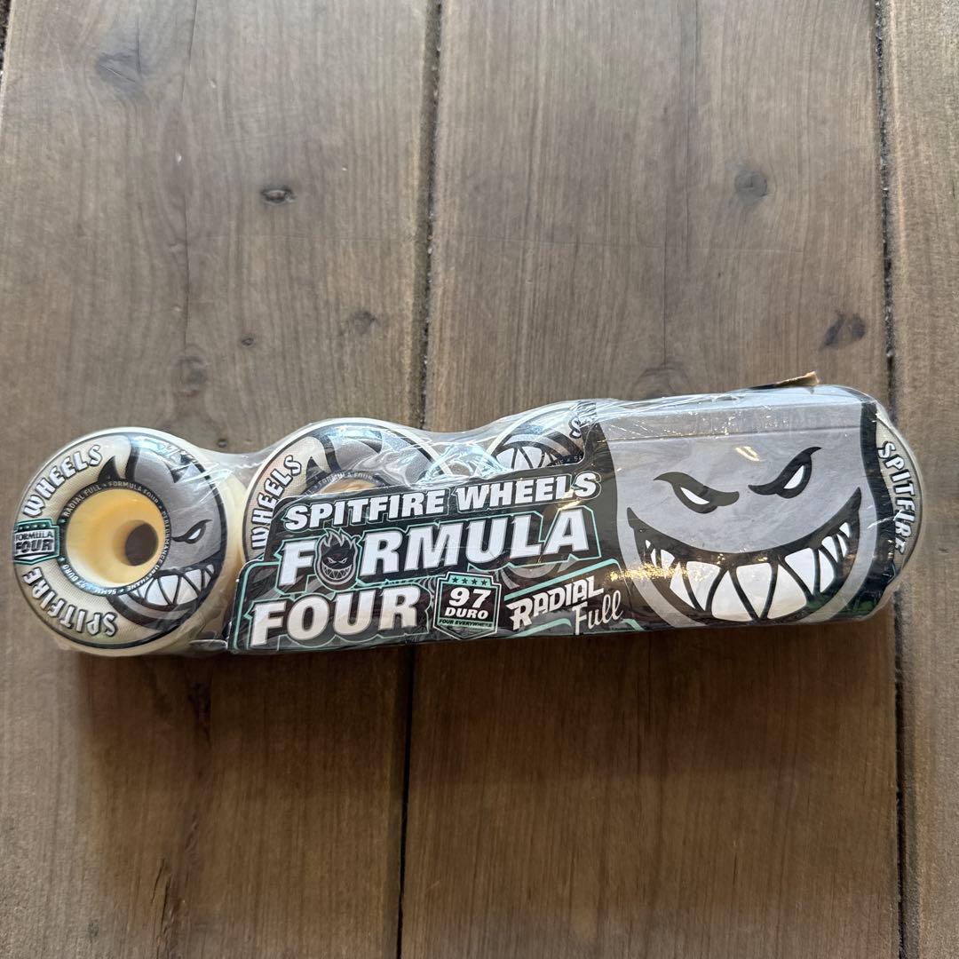 SPITFIRE フォーマル4ラディアルフル56mm97a 定価9,130