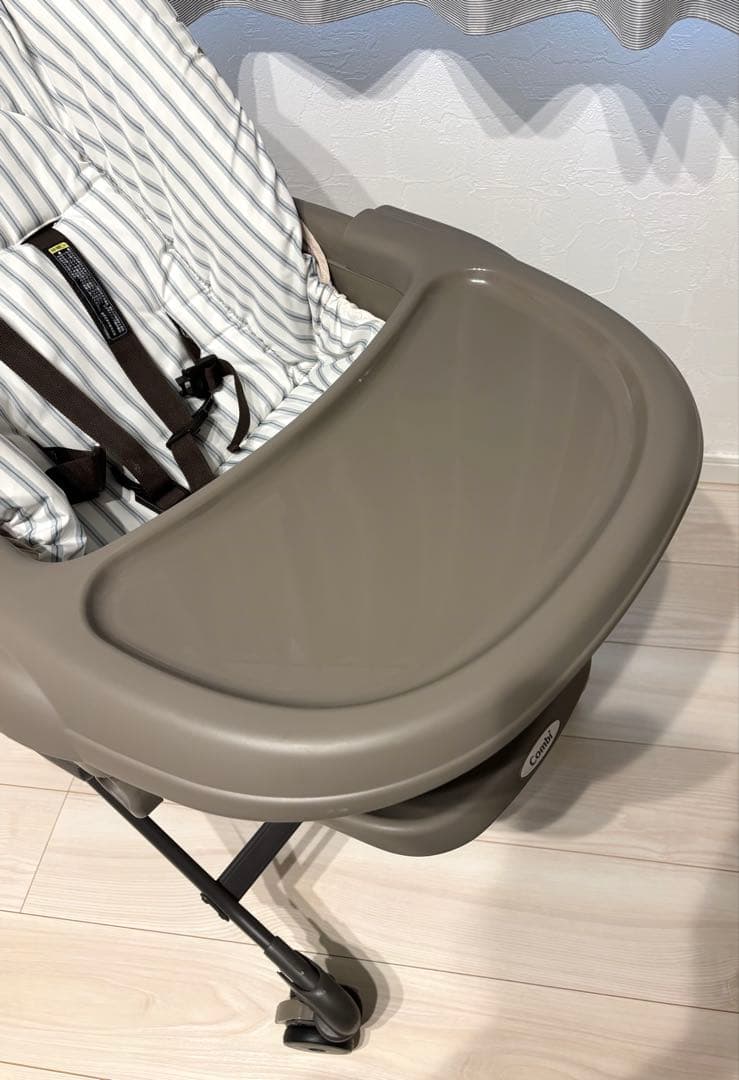 美品コンビスウィングベッド&チェアネムリラ