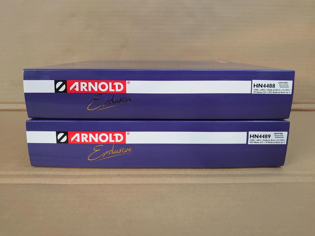 【訳あり】Arnold HN4488・HN4489　「エトワール・デュ・ノール」