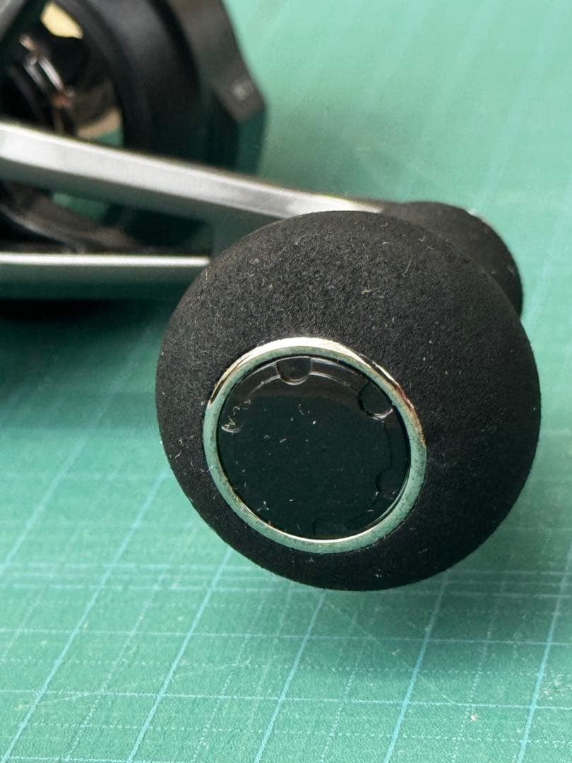 シマノ 20バルケッタ F カスタム 150DHXG（右）