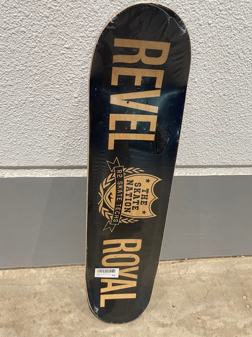 レベルロイヤル　スケートボード