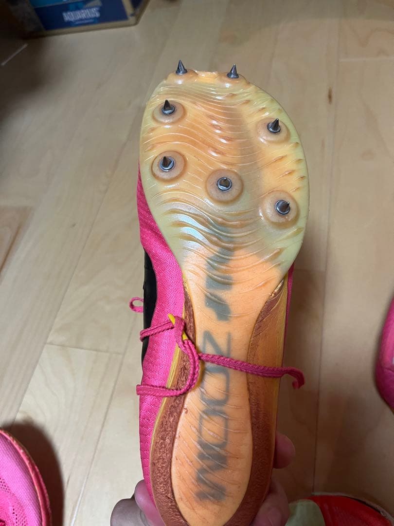 マックスフライ ピンク 陸上競技用スパイクシューズ