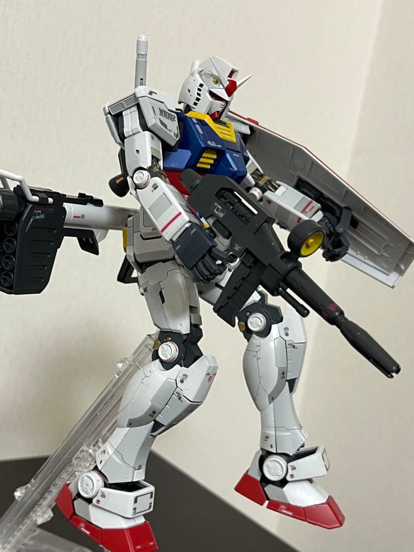 MG RX-78-2 ガンダム 1/100 部分塗装完成品