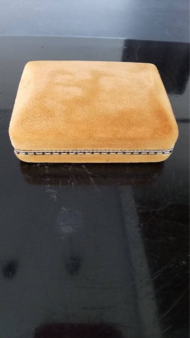 琥珀ブローチ　宝石　天然琥珀パワーストーン　ジュエリー　琥珀