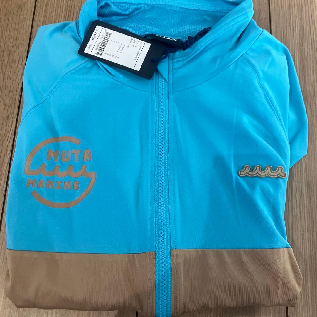 muta ラッシュパーカー
