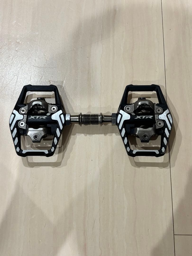XTR ビンディングペダル 黒/シルバー