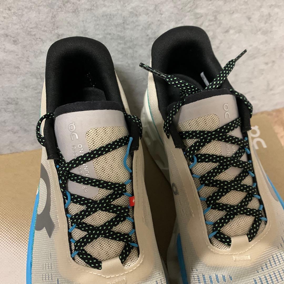 J2853 [オン] ランニングシューズ Cloudmonster 2