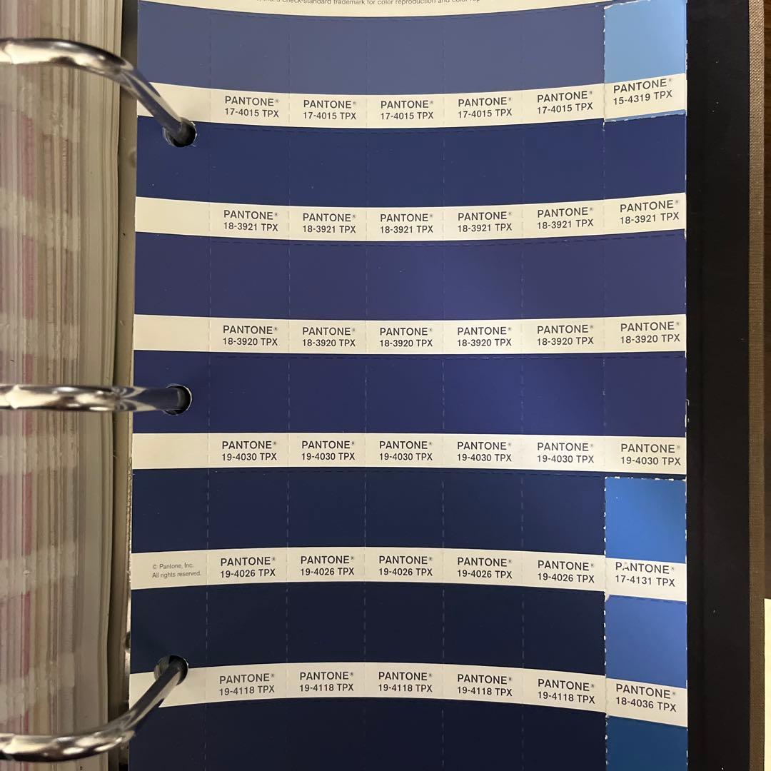 【37v】PANTONE for fashion and 