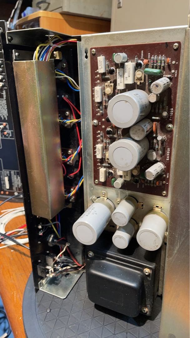 サンスイ AU-555A プリメインアンプ 動作品