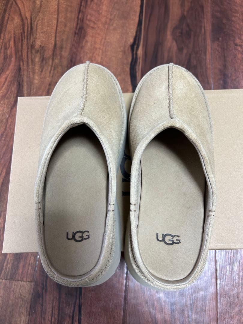 UGG NEW HEIGHTS CLOG / アグ ニューヘイツ クロッグ