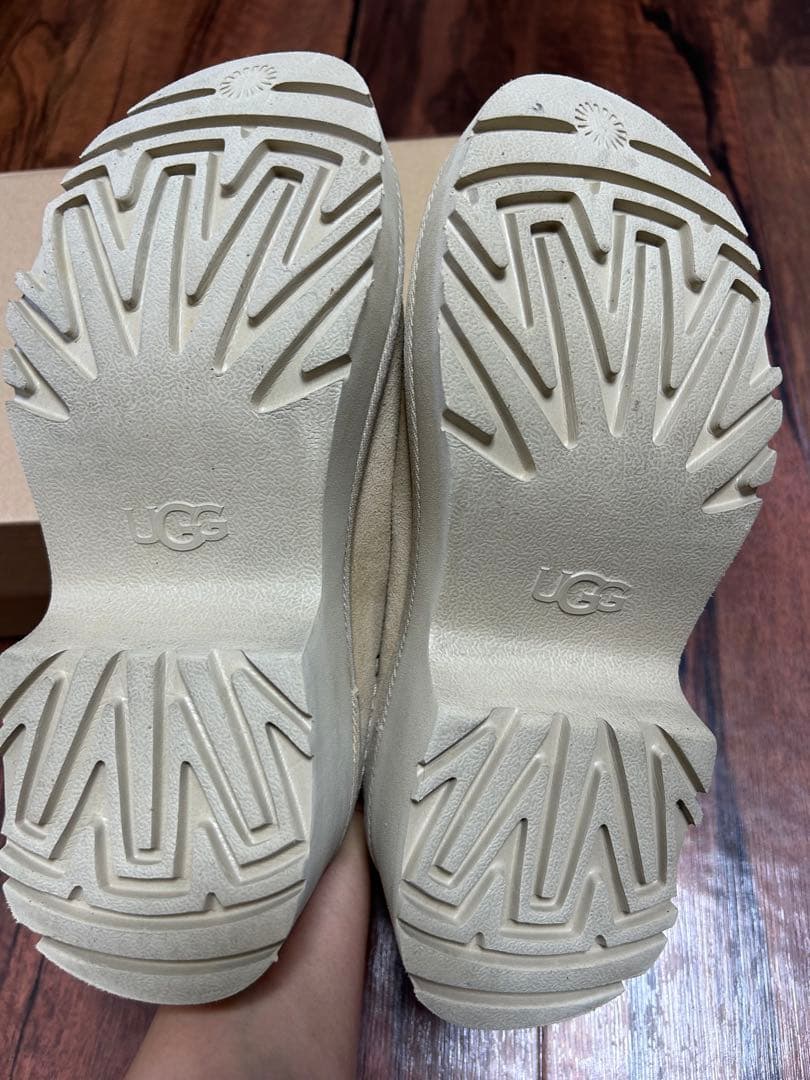 UGG NEW HEIGHTS CLOG / アグ ニューヘイツ クロッグ