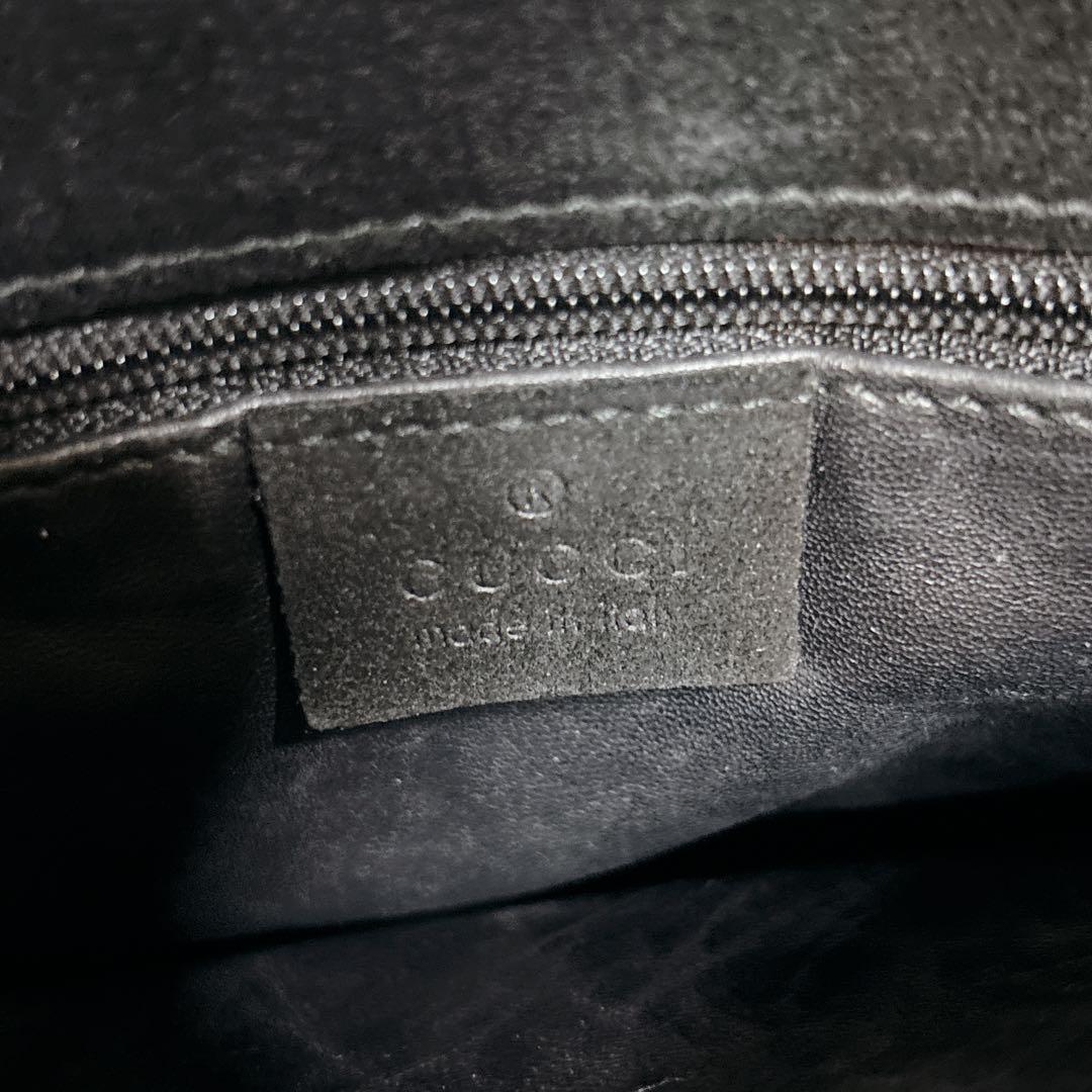 GUCCI（グッチ） スエードバッグ　グッチタグ付