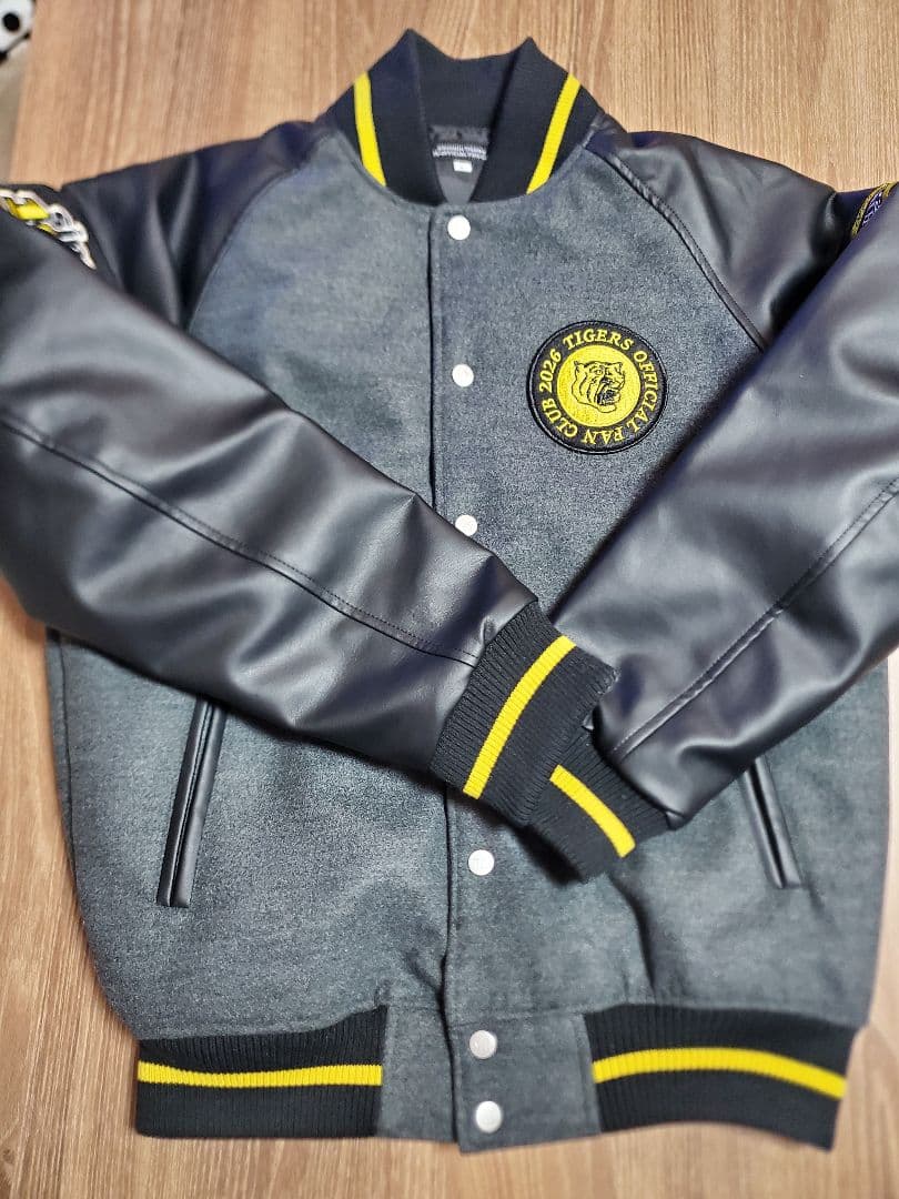 阪神タイガース セミオーダー スタジアムジャンパー L