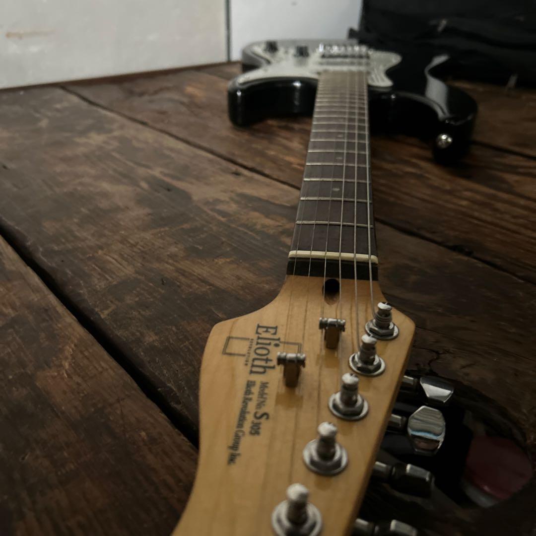 Elioth s305 ストラトキャスタータイプ