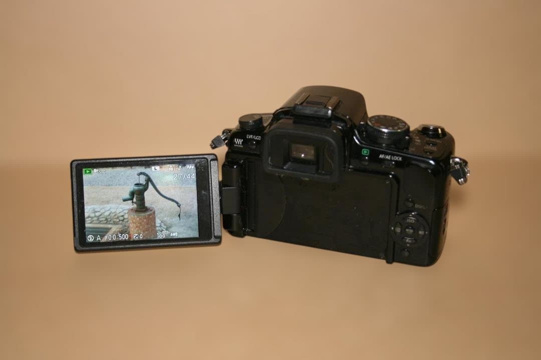 【すぐ遊べるセット】LUMIX G1 ＋ Cマウント35mm単焦点