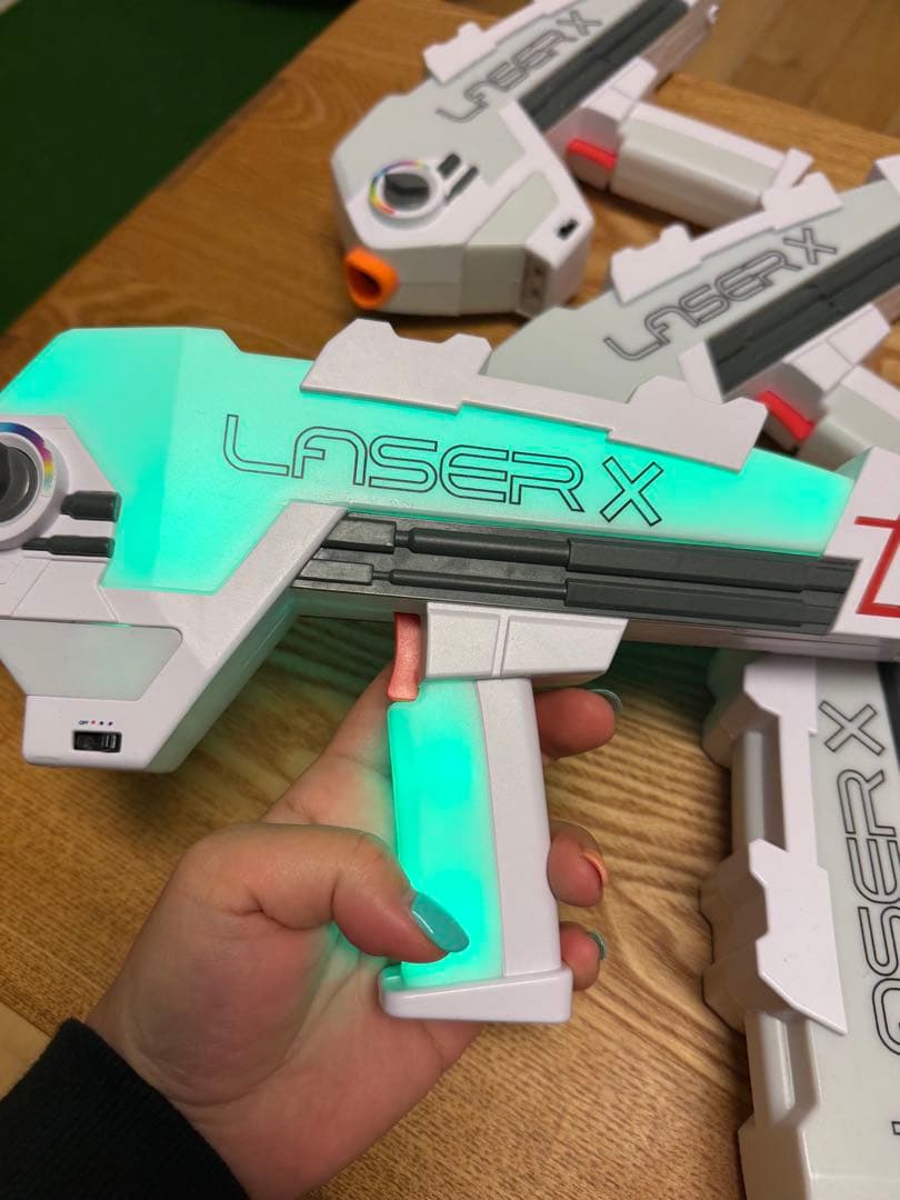 LASER Xのレーザー銃のおもちゃ