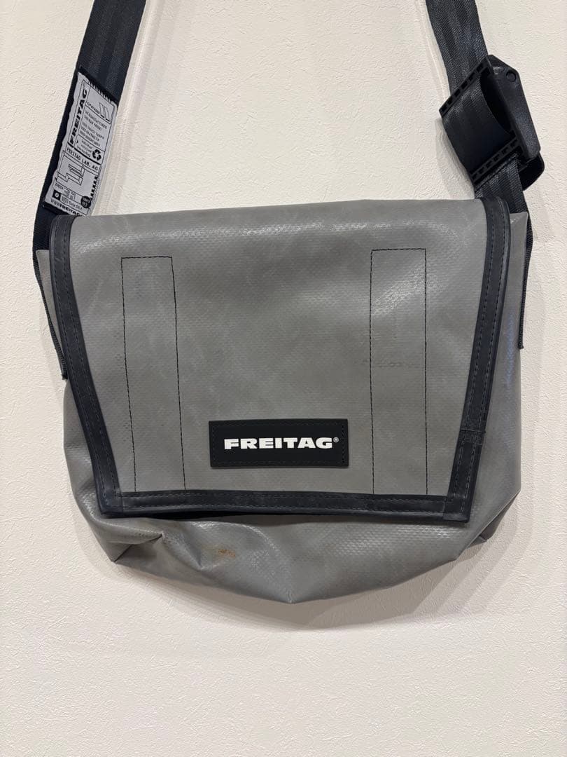 FREITAG メッセンジャーバッグ グレー