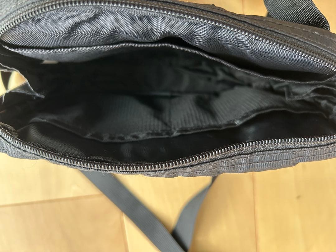 Suprem ショルダーバッグ